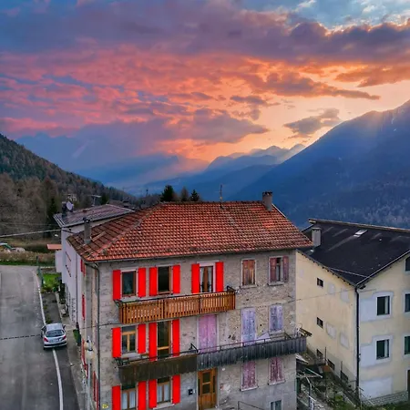 Casa Nelle Dolomiti Pansiyon